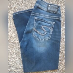 Silver Brand Mid Rise Capri 28